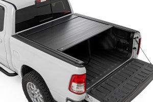 Ram 1500 Manual Retractable Bed Cover - Rough Country - Matte Black - '19-'26